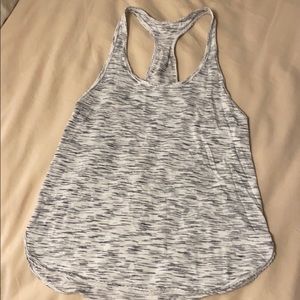 Lululemon top